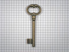 Sleutel ijzer verbronsd 83 mm