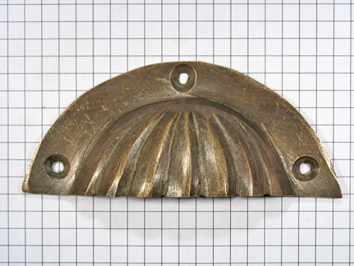 Komgreep schelp massief messing antiek - Afbeelding 2