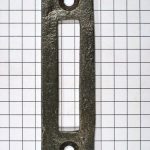 Aanslag raamsluiting ijzer geroest