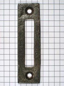 Aanslag raamsluiting ijzer geroest