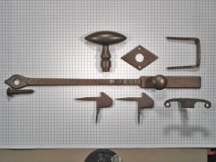 Staldeursluiting ijzer geroest