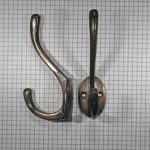 Hoed en jashaak groot messing antiek