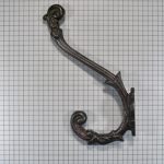 Hoed en jashaak, bewerkt, ijzer geroest