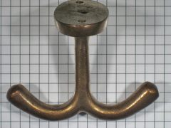 Kapstokhaak onderbouw, brons antiek