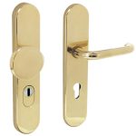 Intersteel SKG3 met kerntrekbeveiliging PC72 greep/kruk messing gelakt