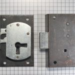 Halfopdekslot verbronsd penmaat 25 mm Rechts