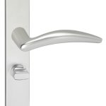 Deurklink Windsor op schild Ovaal WC63 Aluminium