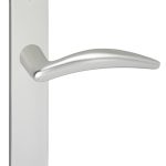 Deurklink Windsor op schild Ovaal Blind Aluminium