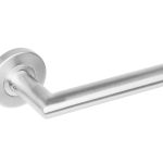 Intersteel deurklink rechte Jura op rond rozet rvs