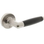 Intersteel deurklink Combinatie op rozet met ring met veer rvs/zwart