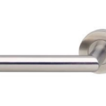 Intersteel enkele deurklink links rechte Jura op rond rozet rvs