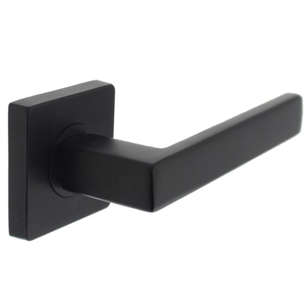 Intersteel deurklink Hera op vierkant rozet mat zwart