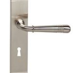 Intersteel deurklink Helena op schild SL56 nikkel mat