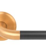 Deurklink NOUR EV101/64 op Rozet PVD mat Goud/zwart