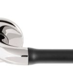 Deurklink NOUR EV100/64 op Rozet rvs gepolijst/zwart