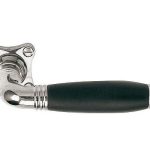 Deurklink Stokstraat glans nikkel/Ebbenhout op Klaver Rozet