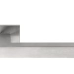 Deurklink SQUARE LSQI-G op rozet mat rvs