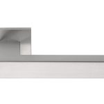 Deurklink SQUARE LSQIII-G op rozet mat rvs