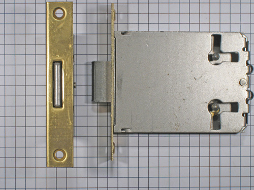 Insteekslot 50 mm met rechthkge messing voorplaat (zonder sleutel)