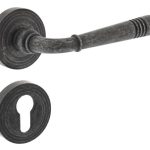 Intersteel deurklink Helena op rozet met PC-plaatjes oud grijs