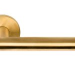 Deurklink BASIC LBVII-19 op ronde rozet PVD mat Goud