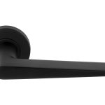 Deurklink BASIC LBXXI op ronde rozet mat zwart