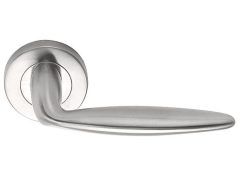 Deurklink BASICS LBXV op ronde rozet mat rvs