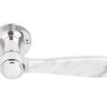 Deurklink BOSCO LZ100 op rozet gepolijst rvs/marmer