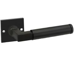 Deurklink Aston op Vierkant rozet Aluminium zwart