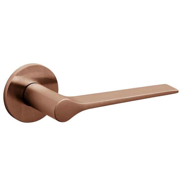 Olivari deurklink Lama L op rozet koper mat titaan PVD