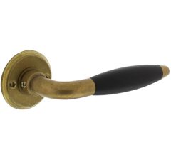 Intersteel deurklink Antonnet met rozet ø50x5mm schroefgat messing getrommeld/ebbenhout