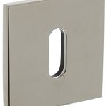 Olivari rozet vierkant met sleutelgat nikkel titaan PVD