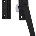 AXA Raamsluiting Met Nok en Drukknop Rechts zwart