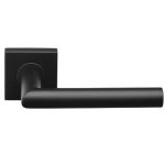 Deurklink Basis Twee op geveerd rozet mat zwart