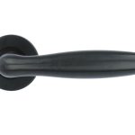 Deurklink Sigaar Model op ronde rozet PVD Gunmetal