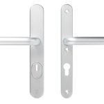 AXA Oval Plus Smal veiligheidsbeslag PC72 SKG3 met kerntrekbeveiliging kruk/kruk