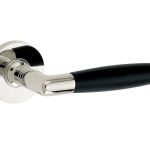 Deurklink op geveerd rozet Ton ebben/Vivo glans nikkel