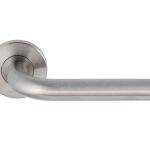 Deurklink op rozet LEONA rvs mat