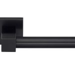 Deurklink BOBBY EK101G Massief geveerd op rozet PVD mat zwart