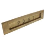 Intersteel Briefplaat rechthoekig met klep en tekst "POST" messing getrommeld