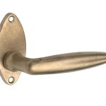 Deurklink op rozet Dudok/elips messing antiek