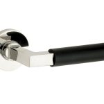 Deurklink op geveerd rozet Bauhaus ebben/Vivo glans nikkel