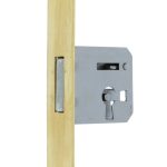 Insteekslot rechts 25 mm met rechte messing voorplaat (zonder sleutel)