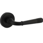 Intersteel deurklink Helena op rozet ø54x9mm zwart