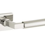 Deurklink op geveerd rozet verdekt Bauhaus glans nikkel