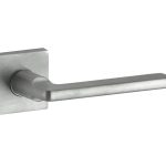 Deurklink op geveerd rozet verdekt Piatto mat nikkel ongelakt