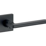 Deurklink op geveerd rozet verdekt Piatto mat zwart