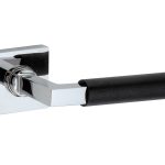 Deurklink op geveerd rozet verdekt Bauhaus ebben glans chroom