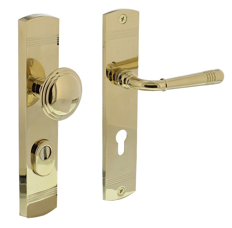 Intersteel voordeurbeslag Helena knop/kruk PC72 met kerntrek beveiliging messing PVD