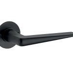 Deurklink op ongeveerd rozet Wig/Chemin de Fer mat zwart